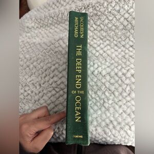 Green Hardcover Book: The Deep End of the Ocean. FIRST EDITION